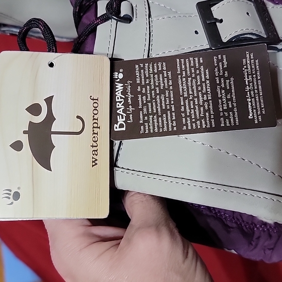 NWT🔥 Women's Bearpaw Waterproof Boots, Style: Nelly, Size 9 - Picture 8 of 9